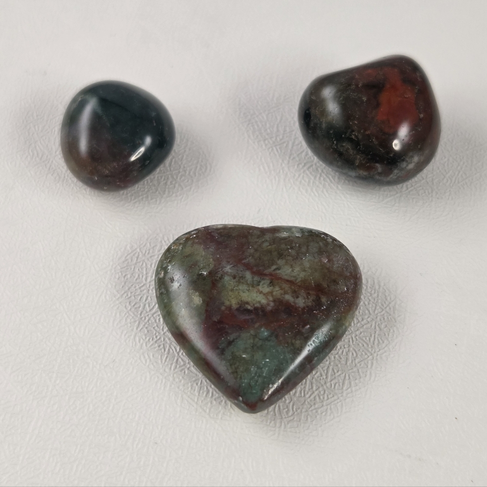​Natural Bloodstone Crystal Set - Polished Heart & Tumbles (17g)